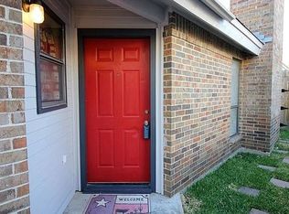 6705 Ports O Call Dr, Rowlett, TX 75088