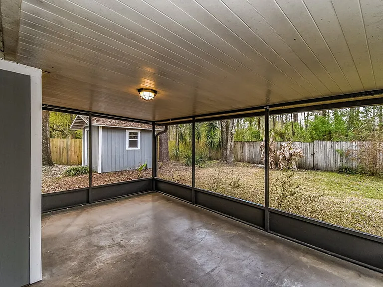8136 Honeysuckle Ln — Photo 10