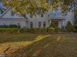 5800 Midhill St, Bethesda, MD 20817