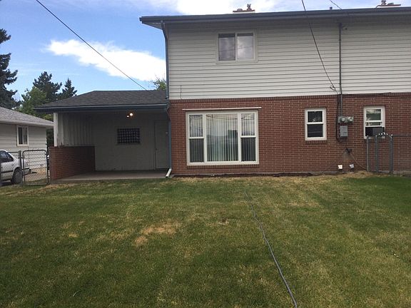 Back of house yard and patio