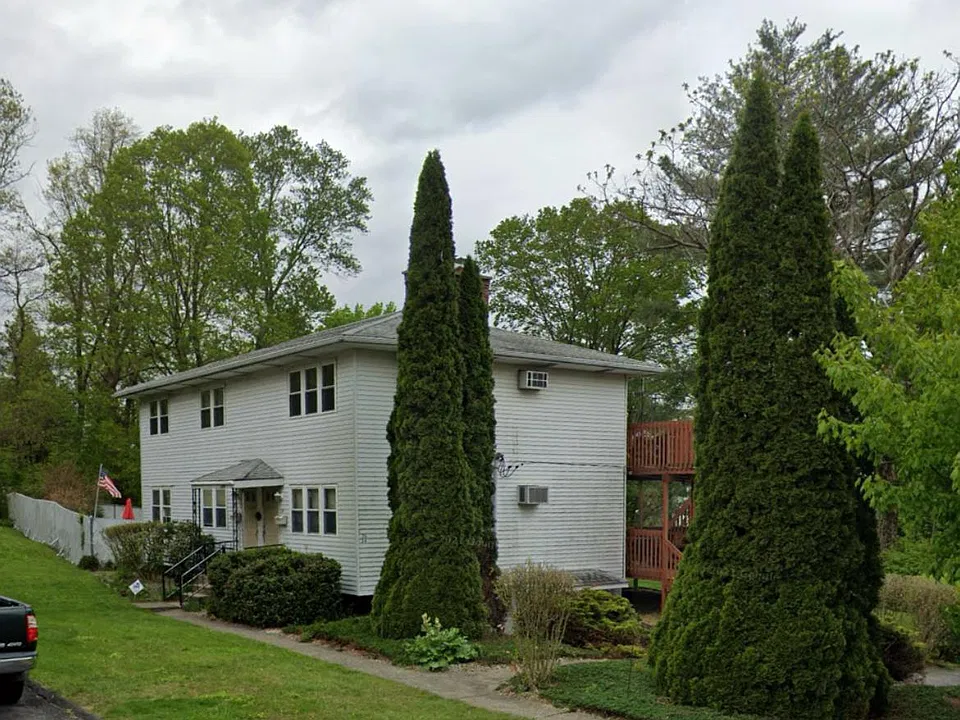 24 Cedar Ave #1