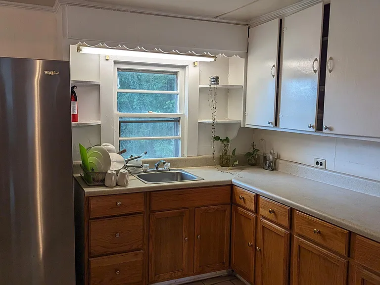 4081 Poplar Tent Rd — Photo 3