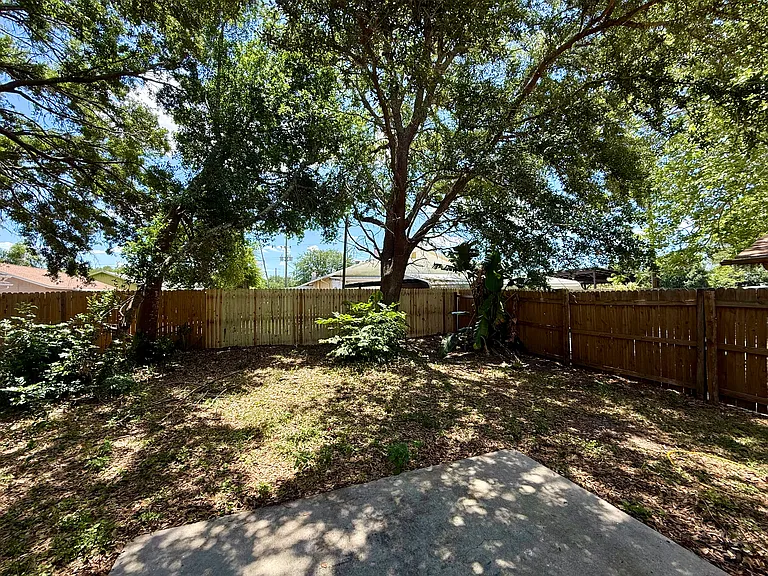 7502 Culver Ln — Photo 23