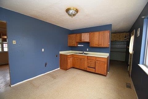 4th image of 10889 Maplehill Dr