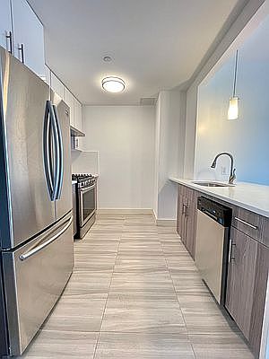 3rd image of 62-98 Woodhaven Blvd #5L