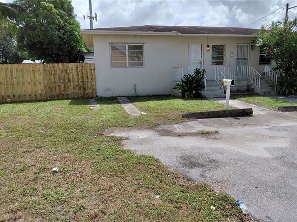 miami-florida-452695494 picture