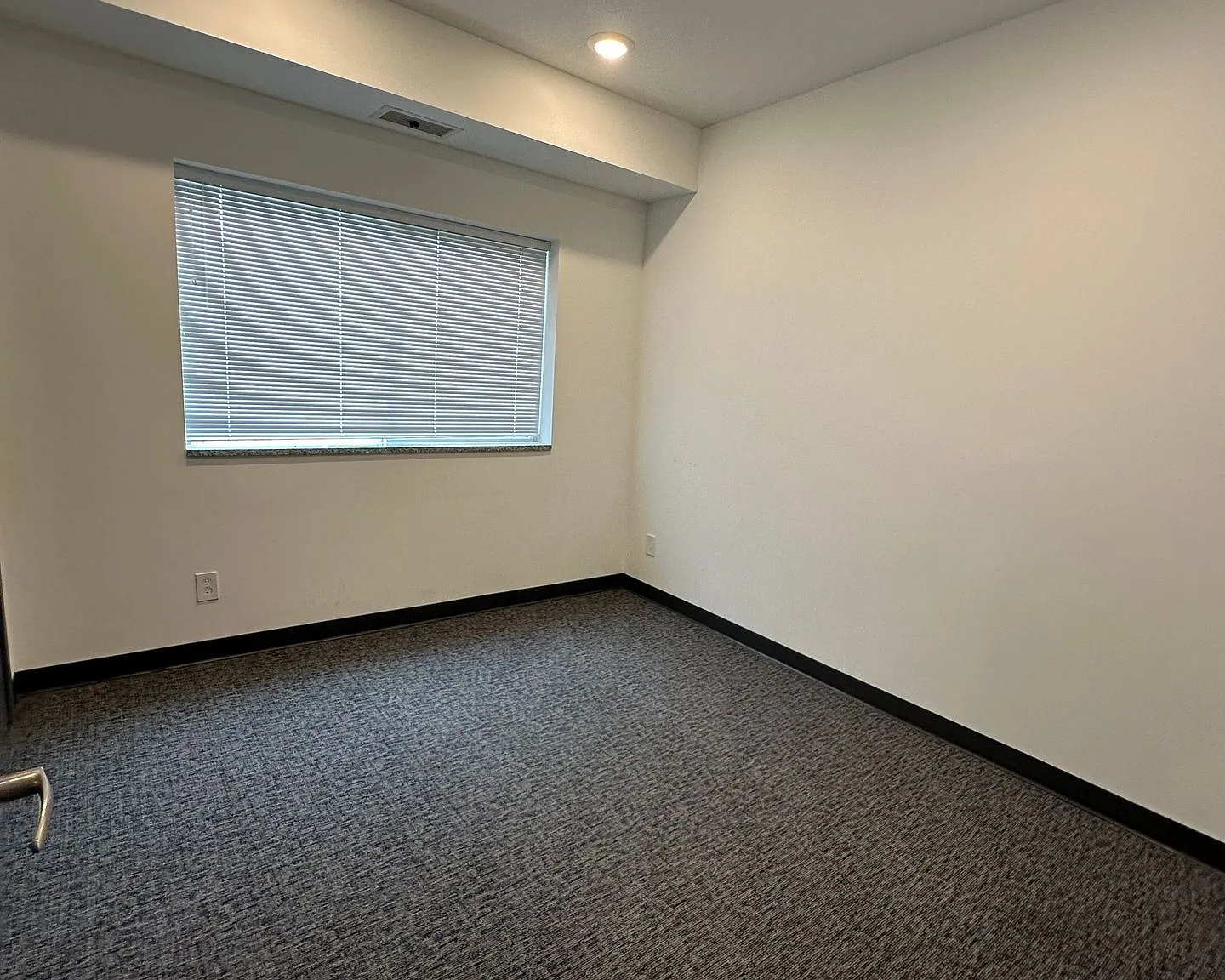 The Eastview — Photo 4