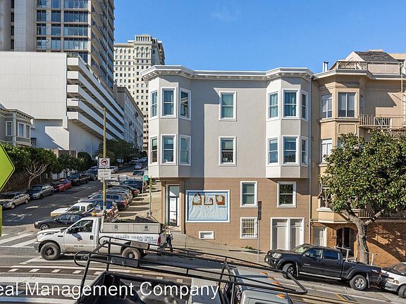 3rd image of 810 Green St #810