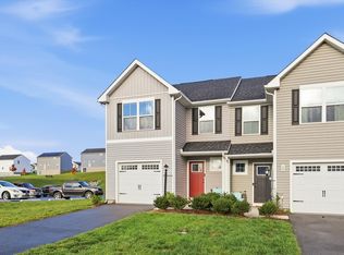 64 Dripping Spring Dr, Hedgesville, WV 25427