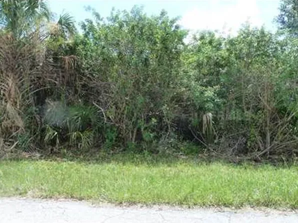 17477 Wing Ave, Port Charlotte, FL 33948