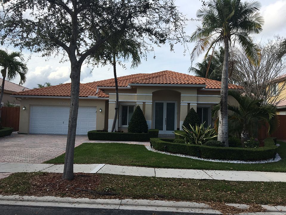 1st image of 11303 NW 65th St