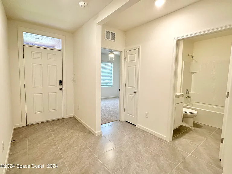 6495 Topaz Dr — Photo 2