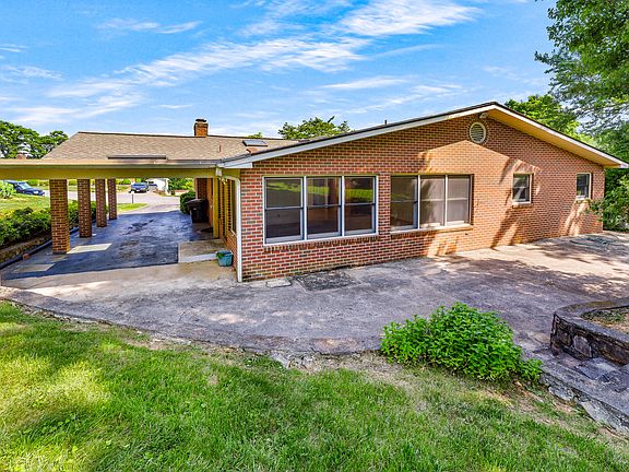 4th image of 5119 Sugar Loaf Dr