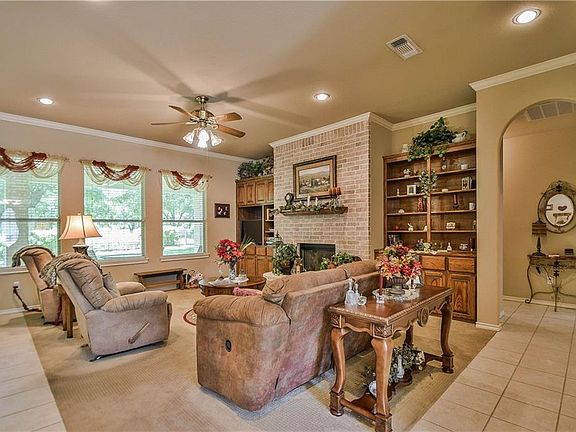 3rd image of 9612 Monticello Dr