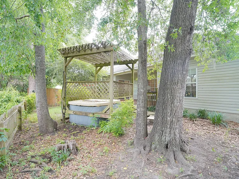 5370 Appledore Ln — Photo 32
