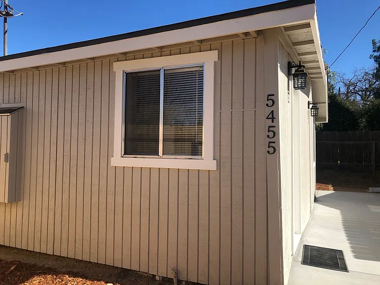 5455-5457 San Anselmo Rd — Photo 16