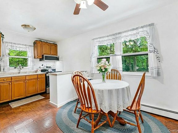 5th image of 235 Highview Drive