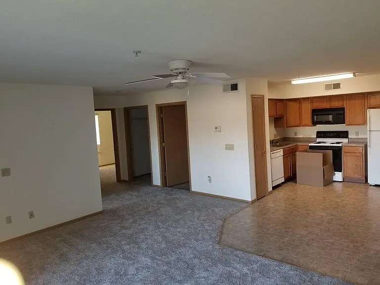 4600 Grand Ave #A6 — Photo 8