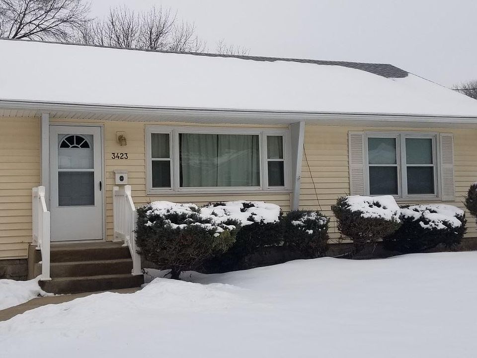 1st image of 3423 Douglas St