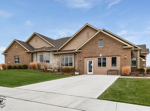 2nd image of 8890 Holland Harbor Cir