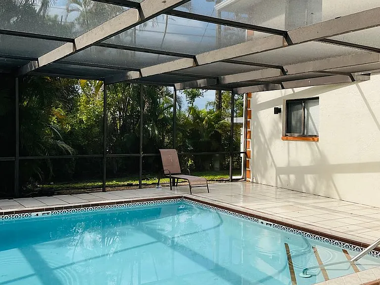 130-136 Cape Coral Pkwy W — Photo 21
