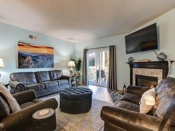 4th image of 205 Ogle Dr #333