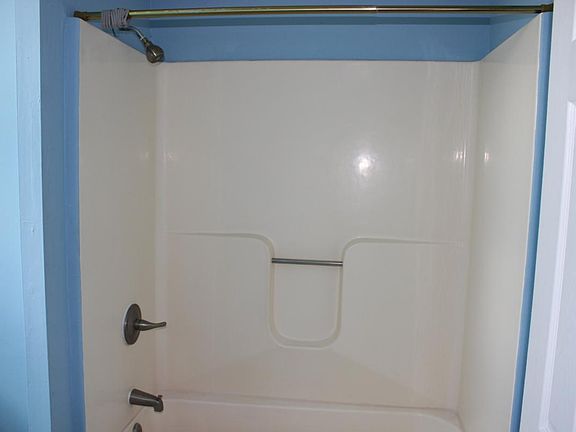 4th image of 26 Elizabeth St APT 5