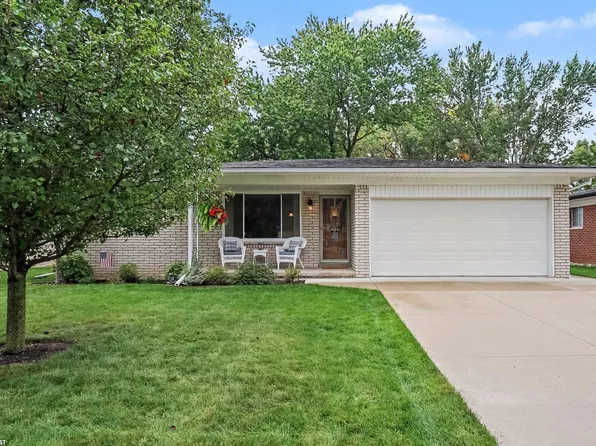 17512 Contesti Dr, Clinton Township, MI 48035
