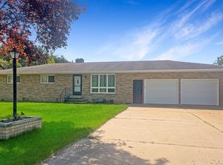 2871 Springville Dr, Plover, WI 54467