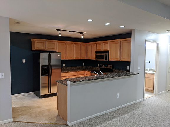 4th image of 5866 Acorn Ln