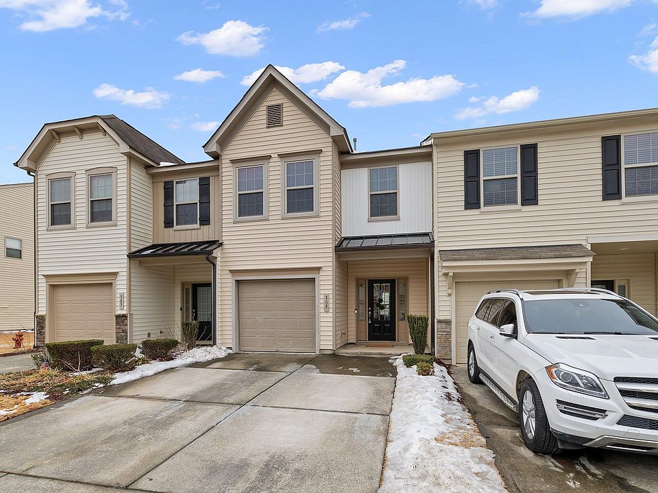 1st image of 305 Leighann Ridge Ln