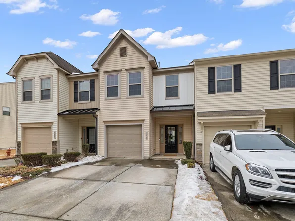 305 Leighann Ridge Ln, Rolesville, NC 27571