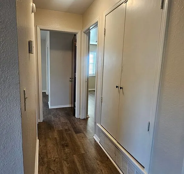 3220 E 47th St S — Photo 10