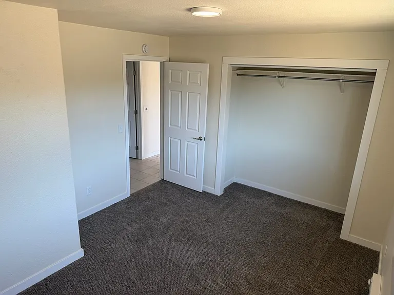 404 Klickitat Ave #2 — Photo 17