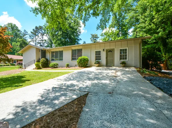 2801 Sagamore Hill Dr SE, Marietta, GA 30067