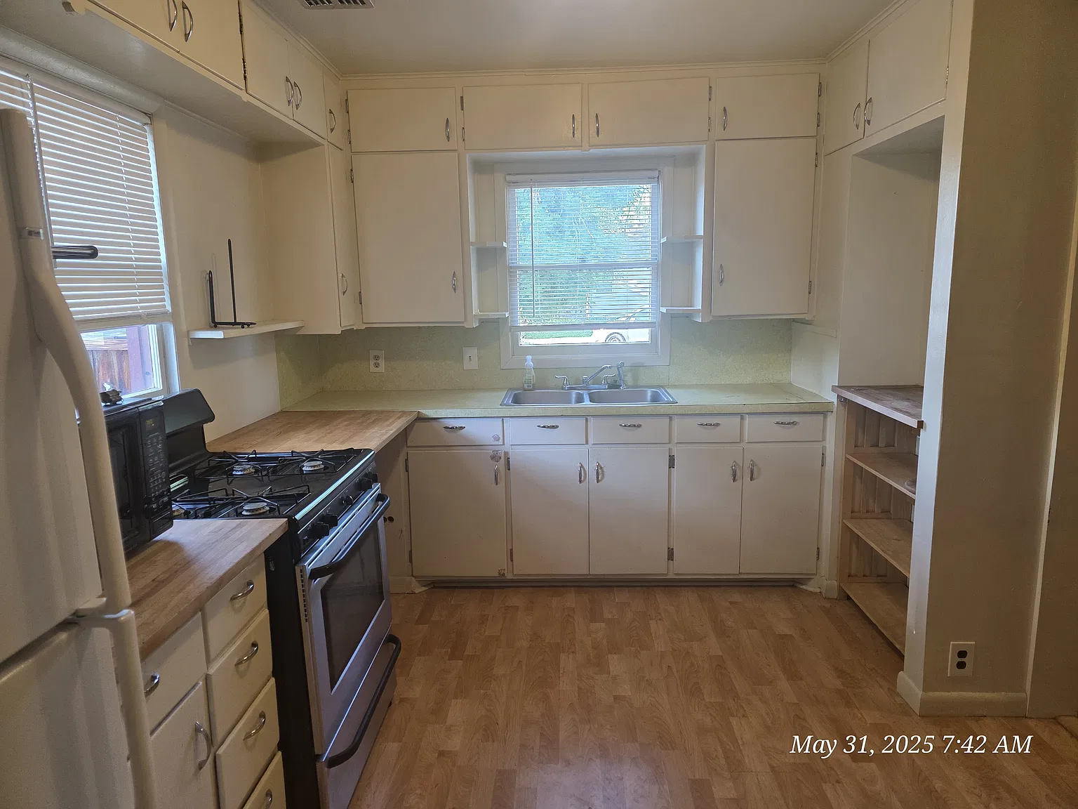 2 bed, 984 sqft, $1,700 — Photo 3