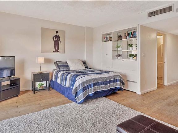 5th image of 2900 NE 29th St #7C