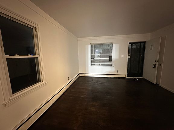 2nd image of 4908 Polk St