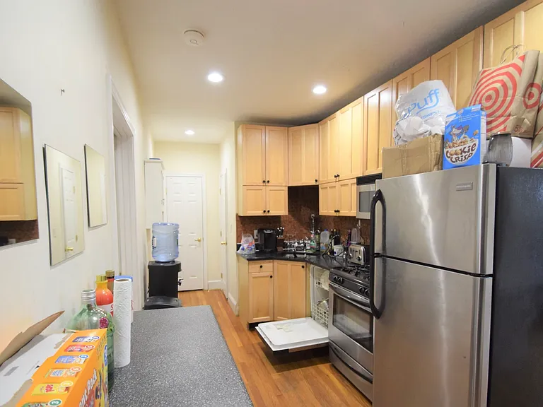 73 Thatcher St #3 — Photo 2