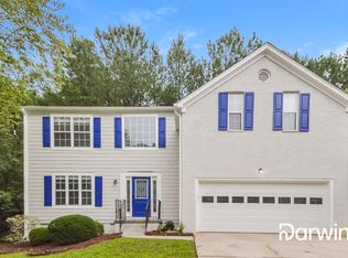 893 Shadow Lakes Dr, Lithonia, GA 30058