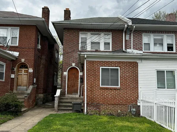 228 E 21st St, Chester, PA 19013