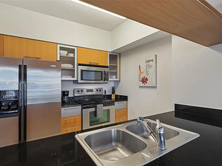 1750 N Bayshore Dr #2805 — Photo 16