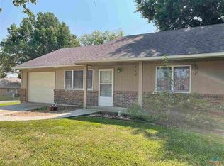 3018 Brooking Park Ave, Sedalia, MO 65301