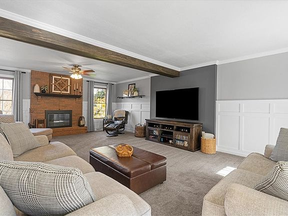 4th image of 179 Autumn Hill Dr
