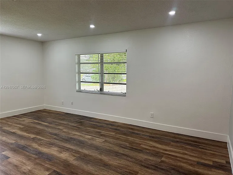 3315 SW 15th Ave #1 — Photo 16
