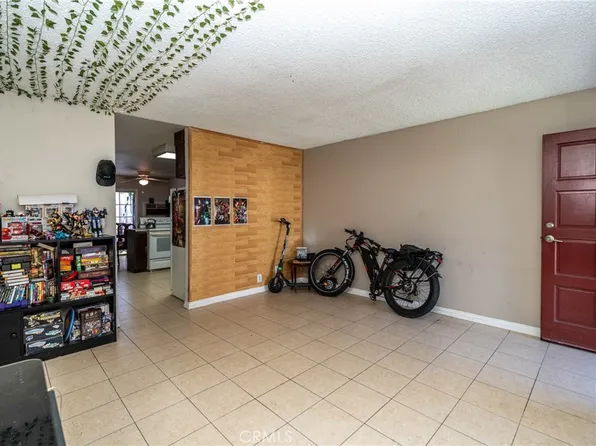 521 S Lyon St Unit 1, Santa Ana, CA 92701