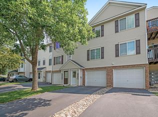 15546 Float Ln #103, Saint Paul, MN 55124