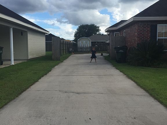 4th image of 316 Daralyn Dr