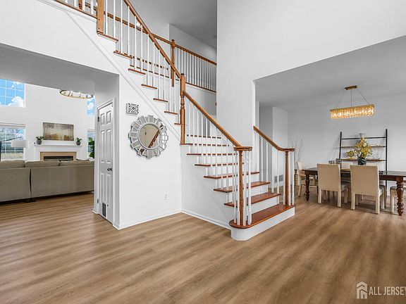 3rd image of 12 Wyckoff Pl