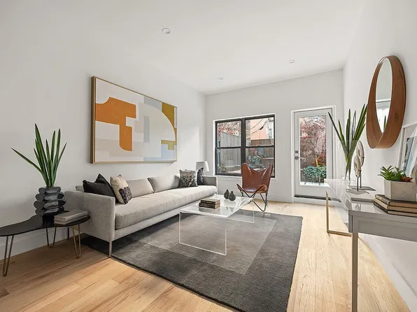 1039 Fulton St, Brooklyn, NY 11238